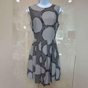 RAOUL Dotted Circles Full Pleated Silk Dress Size 6